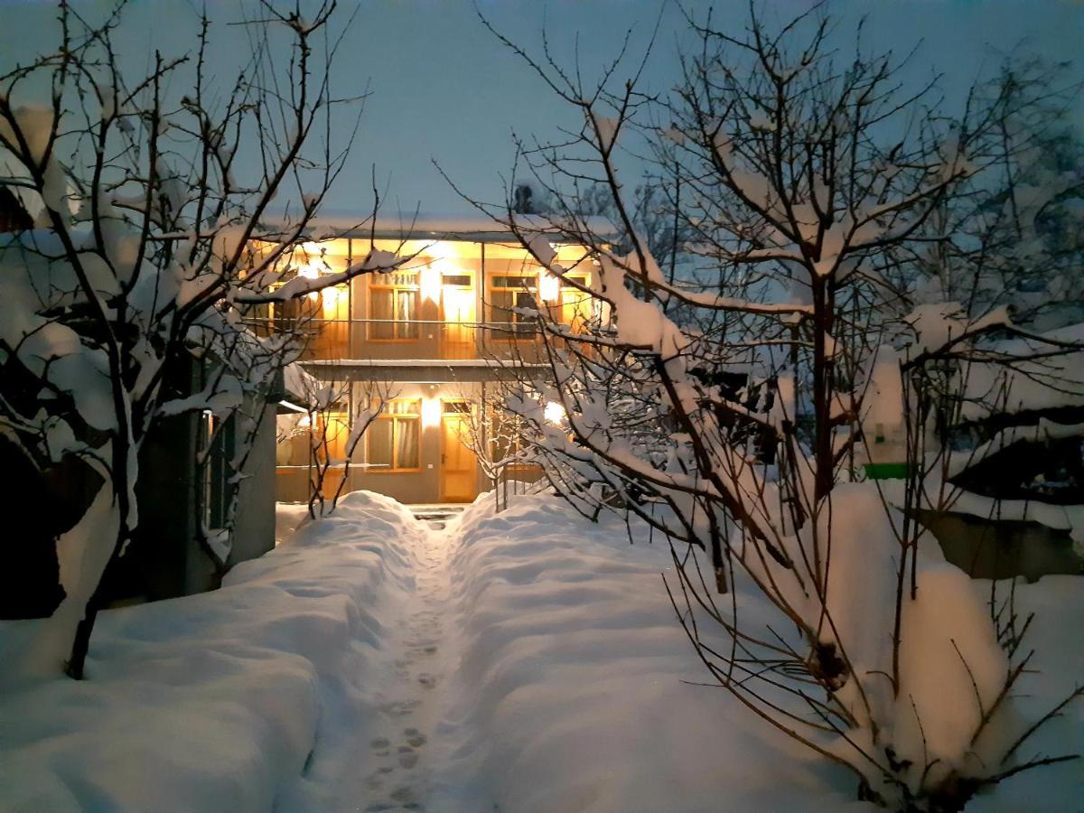 Andranik B&B Goris Eksteriør bilde